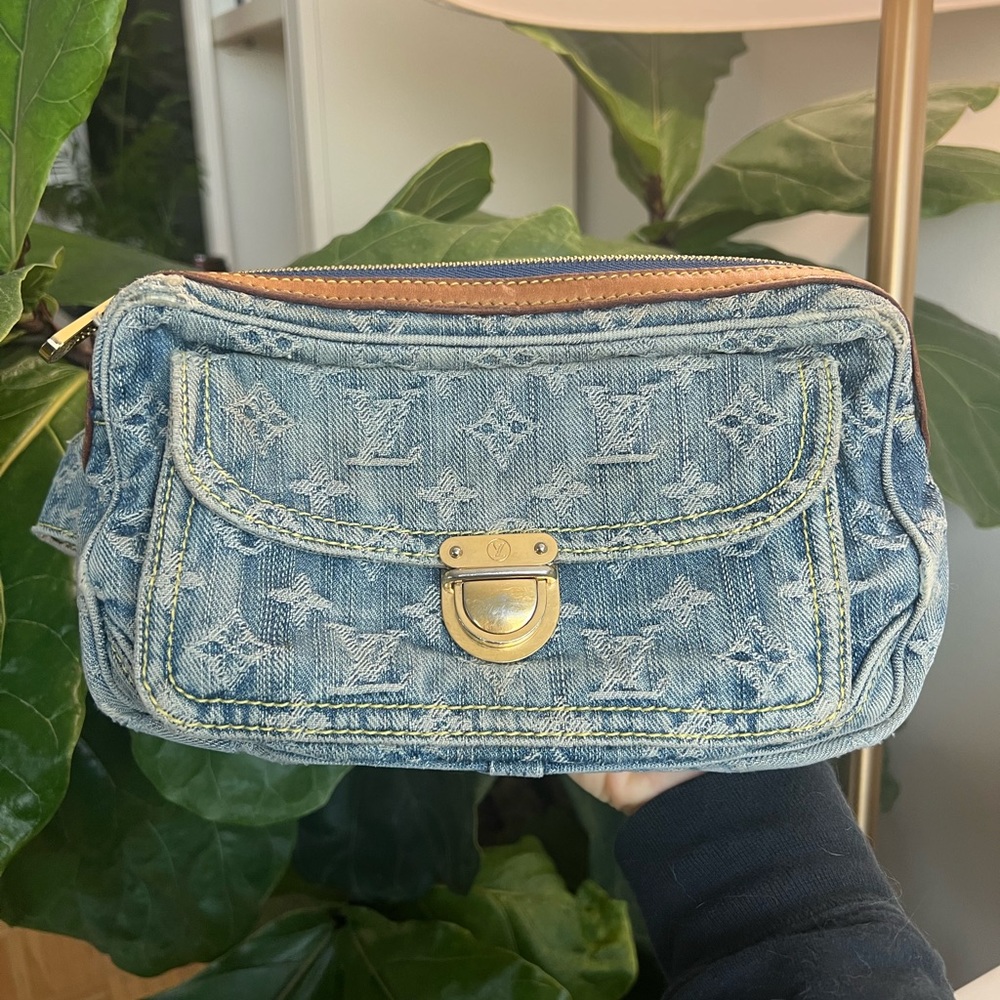 🔥RARE🔥LOUIS VUITTON Vintage Denim Bum Bag